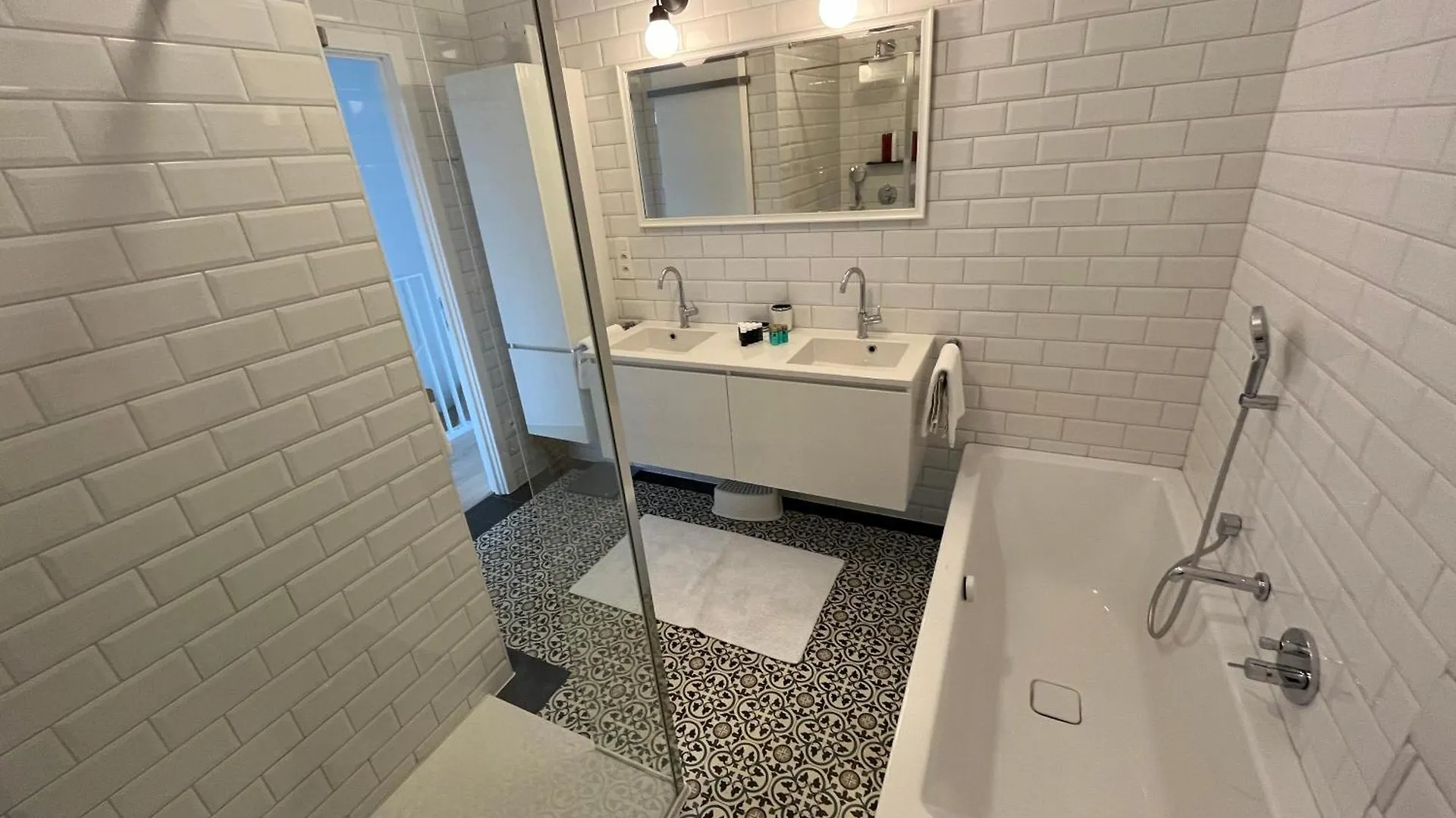 Luxury Apartment, Private Terrace & Free Parking Αμβέρσα Βέλγιο