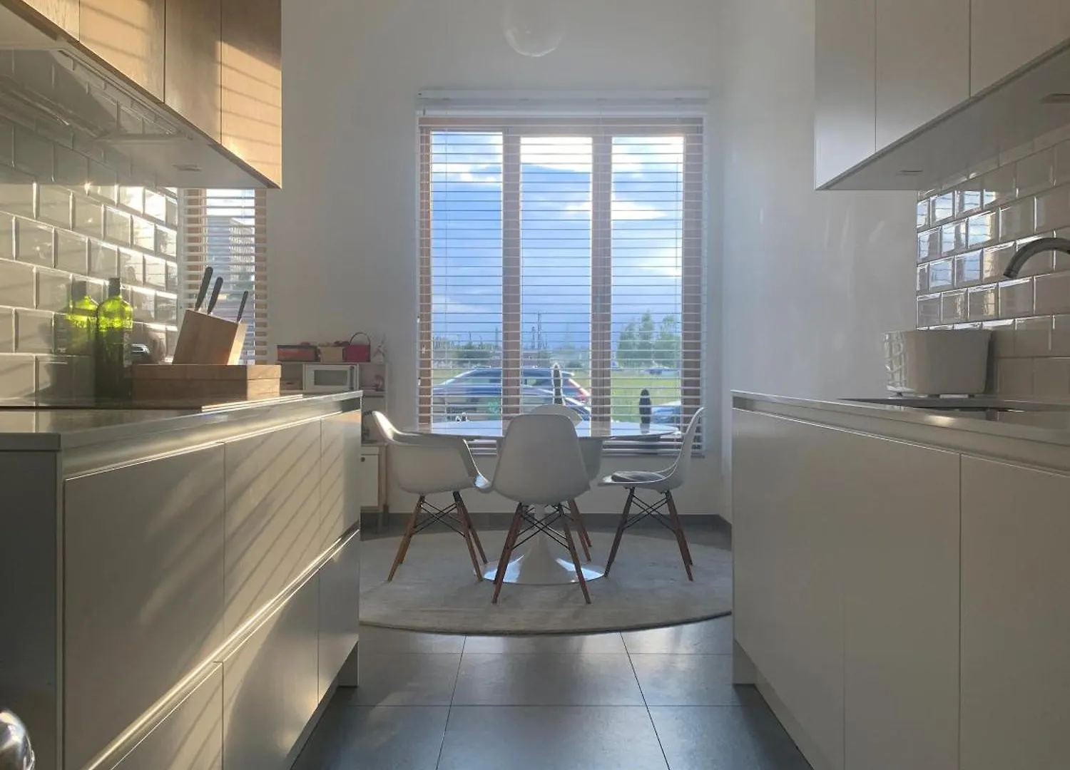 Luxury Apartment, Private Terrace & Free Parking Anversa 0*,  Belgio